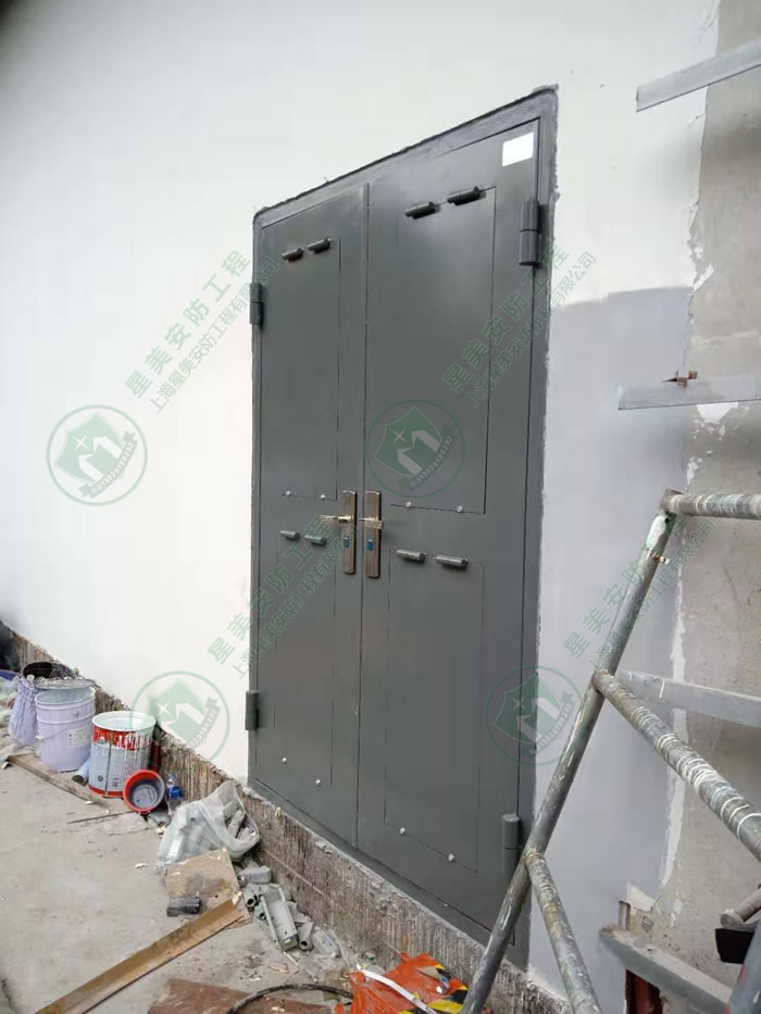 泄爆墙施工泄爆门安装